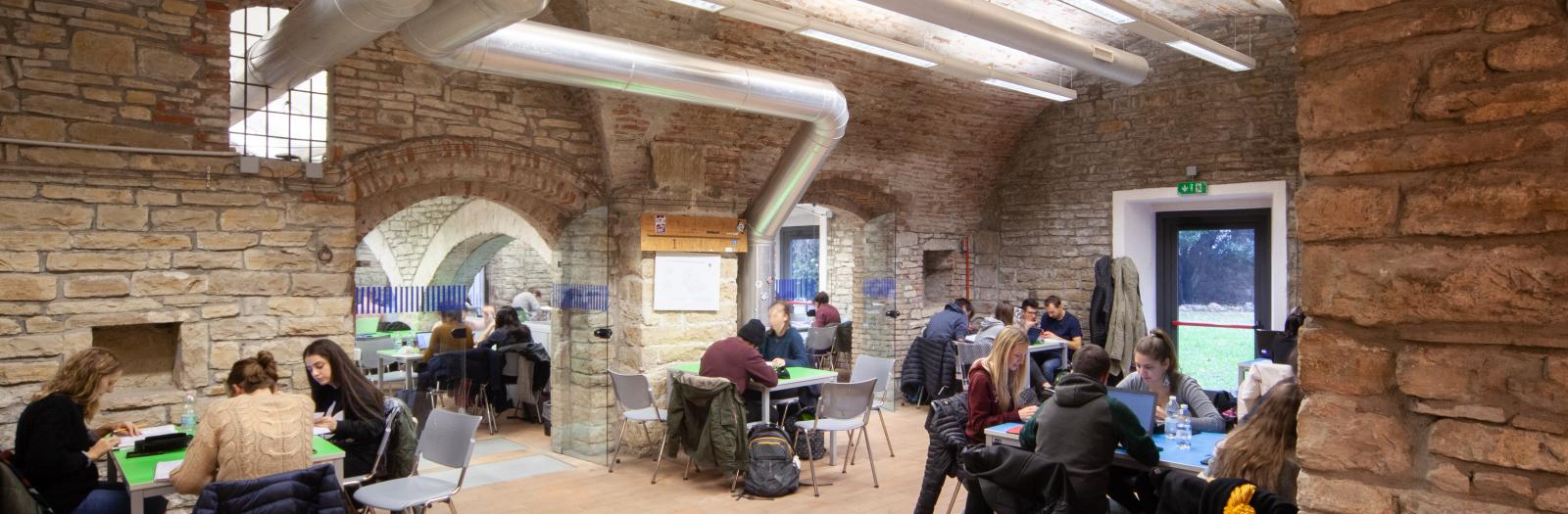 Sala studio Bunker via Salvecchio